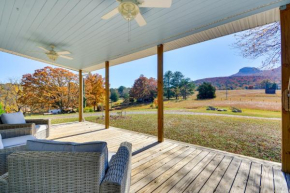 Beautiful Farmhouse with Pilot Mtn State Park Views!